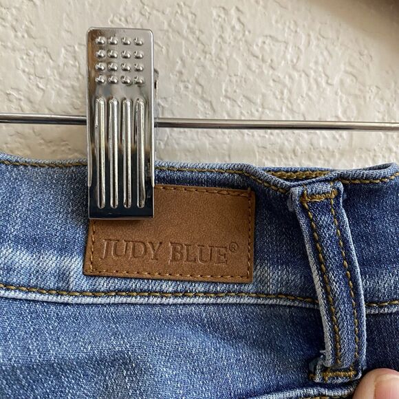 Judy Blue Womens Size 1/25 Patched Rip Skinny Jeans Stretch Raw Hem - Picture 9 of 13